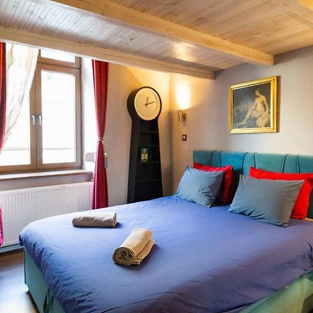 Lilly Apartment Main Train Station Old Town By The Castle Suites Krakow Dış mekan fotoğraf
