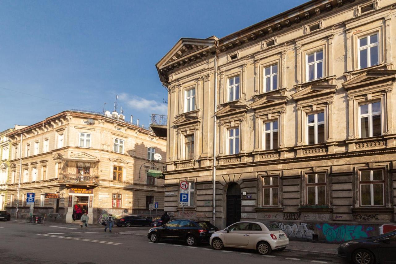 Lilly Apartment Main Train Station Old Town By The Castle Suites Krakow Dış mekan fotoğraf