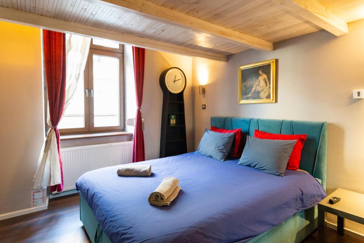 Lilly Apartment Main Train Station Old Town By The Castle Suites Krakow Dış mekan fotoğraf
